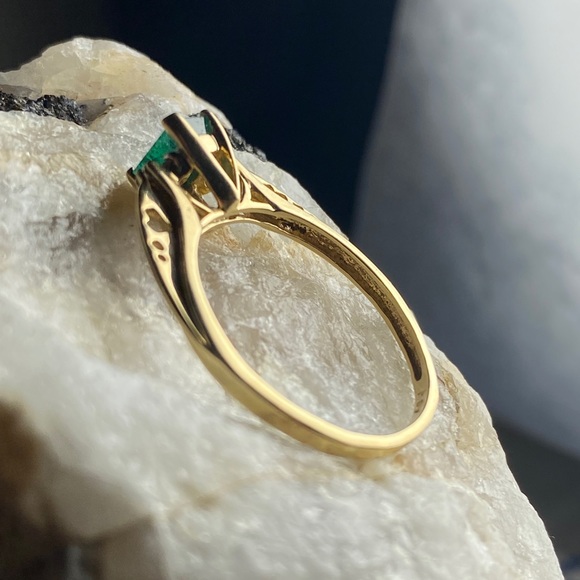 Emerald and Diamond 14k Yellow Gold Ring - Picture 8 of 12